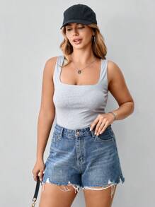 SHEIN BASICS Plus Size Solid Color Sleeveless Crew Neck Fitted Knit Tank Top - Light Grey - View 4