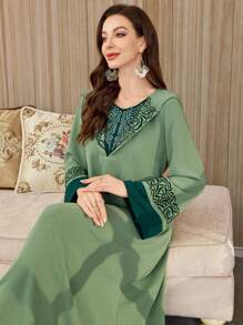 Al Najma Vestido árabe de manga larga con capucha, con bordado floral y contraste de color, modesto - Verde - Ver 8