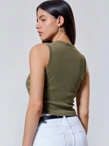 SHEIN x Marika Sila SHEIN EZwear 夏季复古装纯色褶皱背心 - 軍綠色 - 查看 2