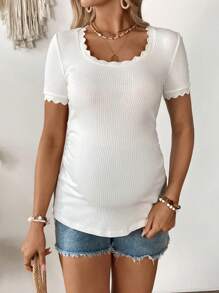 SHEIN T-shirt casual ajusté à manches courtes avec bordure en dentelle, pour femmes enceintes