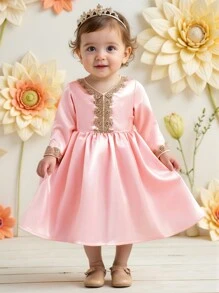 SHEIN Ramadanowa sukienka dla dziewczynki, niemowlęcia, malucha, 0-3 lat, klasyczna, elegancka, konserwatywna, pałacowa, w stylu kryształowym, satynowa, 3D, złota, koronkowa, dekolt w serek, długie rękawy
