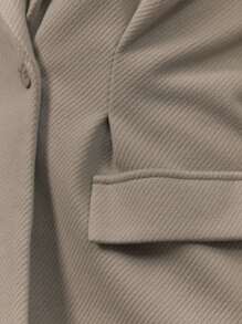 MUSERA 修身梭织收腰单扣西装外套，优雅商务休闲风，适合夏季、春季、假期、毕业舞会、婚礼宾客、生日等场合。 - 卡其色 - 查看 6