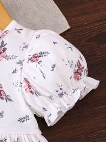 2 Stück/Set Baby Mädchen 0-3 Jahre Kleinkind Lässig vielseitig bequem Ditsy Blumen & gerippter gestrickter Volantärmel Top und Shorts Set