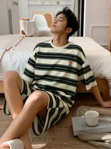 DAZY Conjunto de Roupas Domésticas Masculinas com Camiseta Listrada de Verão e Estampa de Filhote de Cachorro, Pijama Multicolorido