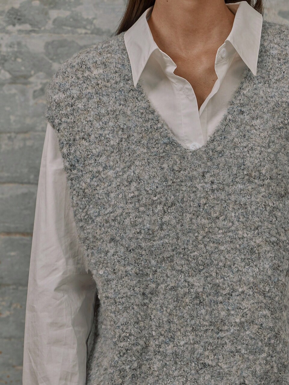 Oversized V-Neck Wide Fit Textured Knit Sleeveless Sweater Vest Vacation Spring Summer Holiday