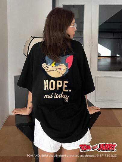 TOM AND JERRY X DAZY Camiseta casual de mujer de cuello redondo, corte holgado, con estampado de letras, tops lindos, camiseta oversize, camisetas gráficas, atuendos de maestro