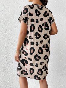 SHEIN Pregnant Women Leopard Print Batwing Short Sleeve Dress Maternity Dress
