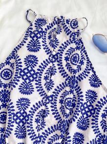 SHEIN Bộ đồ liền thân hở lưng in họa tiết hình học màu xanh và trắng cho bé gái tuổi teen, phù hợp cho phong cách đi nghỉ - Xanh và trắng - Xem 5