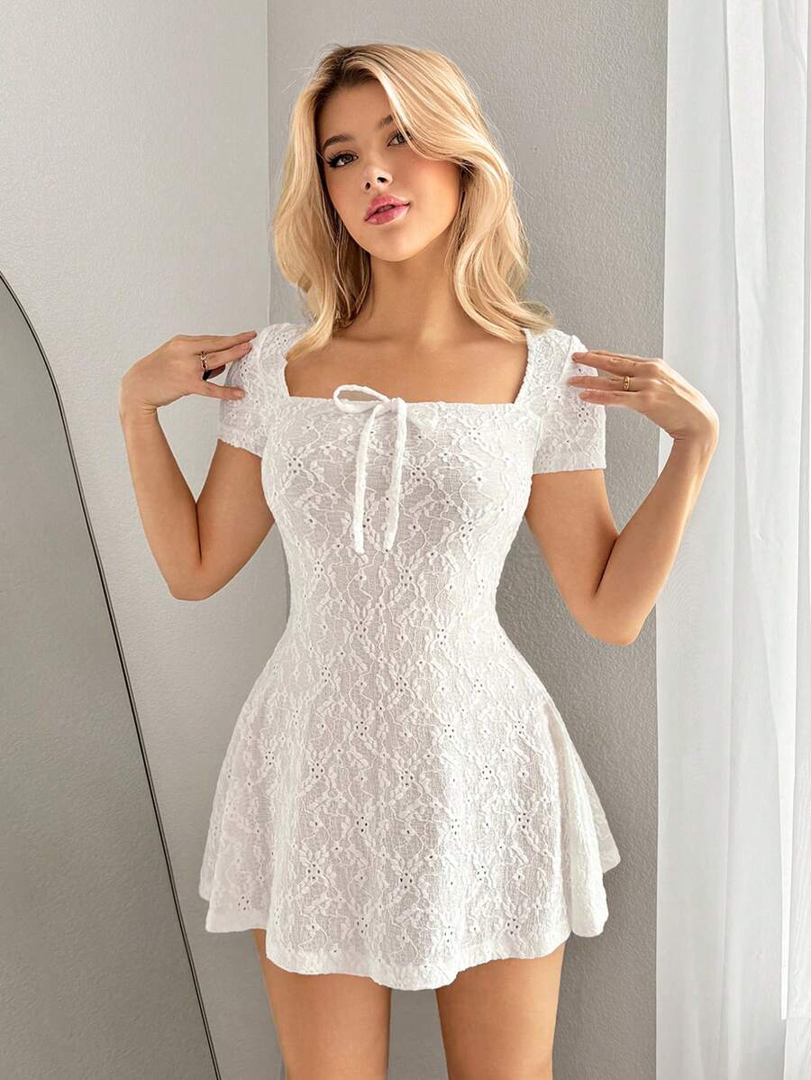 Sweetina 女士纯色方领短袖迷你 Y2K 休闲连衣裙，白色 - 白色 - 查看 1