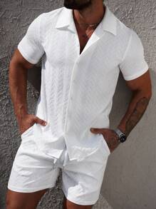 Manfinity CasualCool 男士休闲纯色纹理短袖衬衫和短裤套装，男士夏季白色服装套装