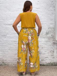 SHEIN VCAY Plus Size Boho Holiday Solid Color Notched V-Neck Blouse & Floral Print Wide Leg Pants 2 Pieces Set, For Summer - Yellow - View 2