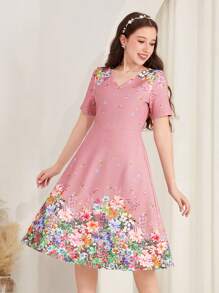 SHEIN Leap Crew 少女提花花卉领烂花 V 领休闲针织连衣裙，适合春季 - 粉色 - 查看 6