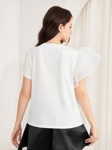 SHEIN Teen Girls' Spring/Summer White Knit Crew Neck Short Sleeve Layered Organza Ruffle Sleeve Floral Decor Elegant Blouse, Suitable For Holiday, Wedding - White - View 2