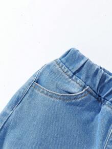 SHEIN 女婴时尚牛仔直筒裤，带心形刺绣缝线 - 淺色水洗藍 - 查看 4