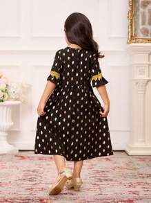 SHEIN 年轻女孩贵族风格可爱 V 领黑色和金色波尔卡圆点蕾丝中袖收腰金色下摆连衣裙，日常穿着兄弟姐妹装搭配服装（3 件单独出售） - 彩色 - 查看 2