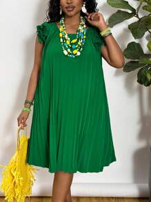 Slaydiva Plus Size Green Ruched Wavy Hem Sleeveless A-Line Dress For Spring/Summer Vacation - Green - View 4