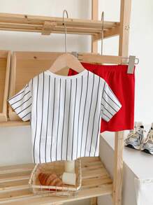 SHEIN 男婴夏季可爱休闲字母条纹短袖上衣和松紧腰短裤套装，适合春夏季日常穿着、上学、旅行和运动 - 紅色 - 查看 2