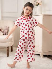 SHEIN Leap Crew Young Girls Cartoon Strawberry Print Collar Short Sleeve & Pants Comfortable 2pcs Pajamas Set, Suitable For Girls' Daily Wear, Activities, Holidays, Family Gatherings, Ramadan