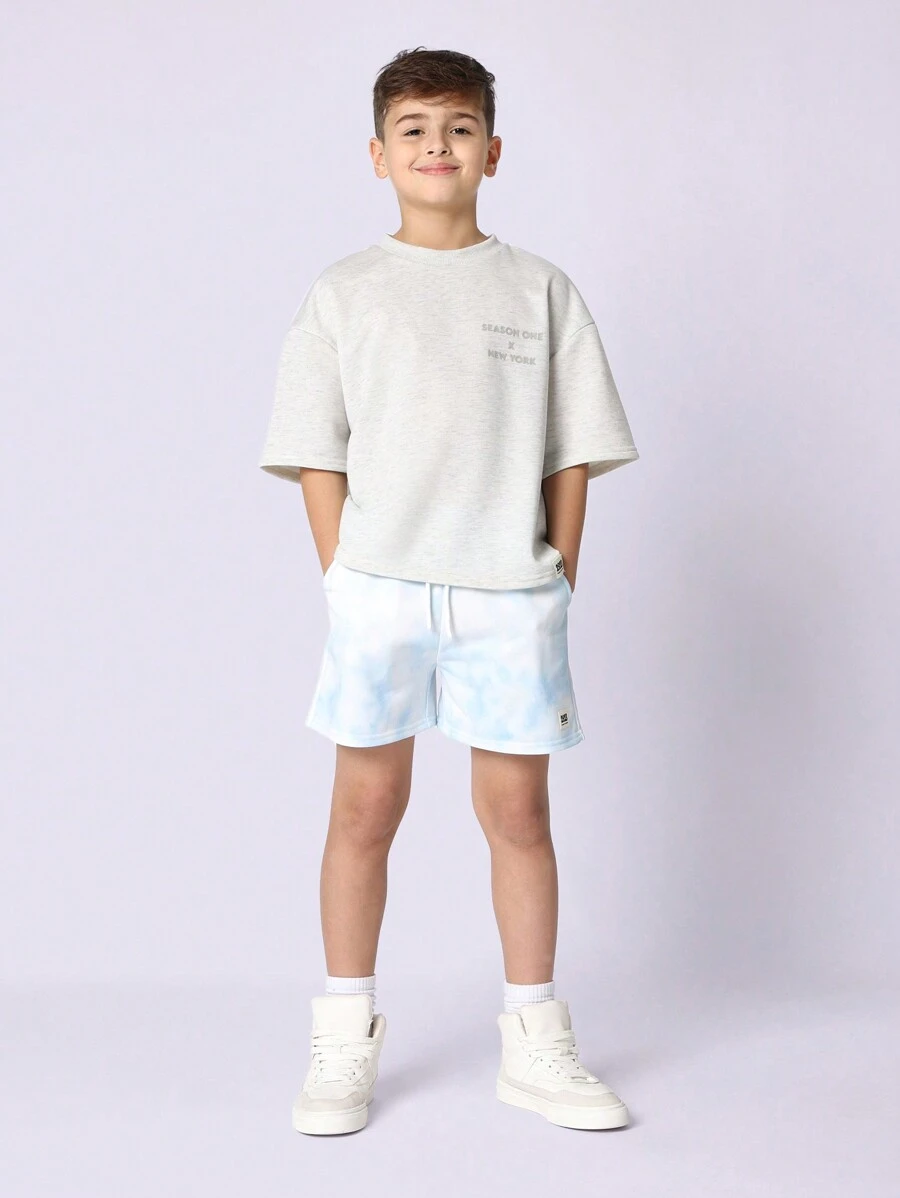 SUMWON Bộ quần áo ngắn phối hợp cho bé trai mùa một Áo nỉ in logo New York kèm quần short nhuộm loang Bộ trang phục thường ngày mùa hè thể thao - Nhiều màu - Xem 1