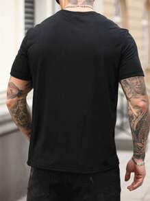 Manfinity EMRG Men's Slogan & Heart Print Round Neck Short Sleeve Casual T-Shirt - Black - View 2