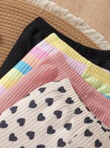 SHEIN Set de 4 shorts de estilo casual diario para niñas jóvenes con estampado de corazones, acanalados y lisos en colores variados - Multicolor - Ver 6