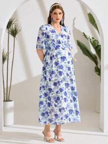 SHEIN Vestido casual de maternidad con cuello en V, manga corta y estampado floral all-over, cómodo