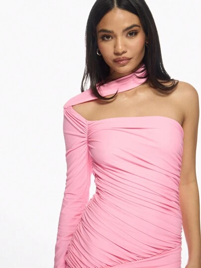 MISSGUIDED Asymmetric One Shoulder Ruched Mini Party Dress Evening Special Occasion Bodycon Club Night Out Glamorous Form-Fitting Statement Dress