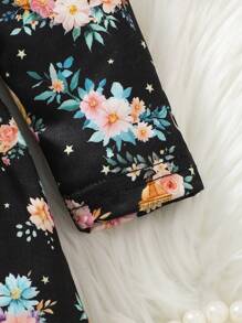 SHEIN Baby Girls Christmas Red Plaid Snowflake Decor Casual Dress, Comfortable & Suitable For New Year Outfit And Daily Casual Wear, Autumn/Winter