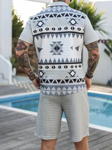 Manfinity RSRT Men Zipper Front Short Sleeve Printed Top And Shorts Set - Multicolor - View 2