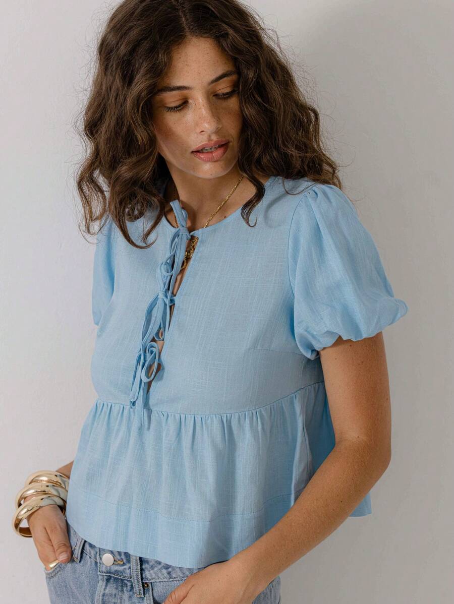 Aralina Schickes Sommer-Urlaubs-Ausgeh-Oberteil mit Puffärmeln, Schleife und geschichtetem Peplum-Bauernhemdsaum