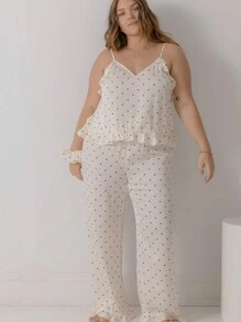 Aralina 曲线缎面荷叶边吊带背心和裤子波尔卡圆点两件套睡衣套装（含发圈） - 米色 - 查看 1