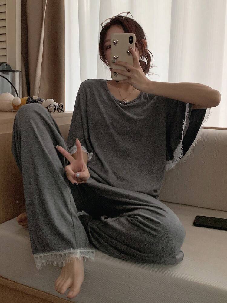 Simple Contrast Color Lace Patchwork Ruffle Sleeve Ladies Pajamas Set
