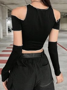 Letter Graphic Cold Shoulder Crop Tee - Black - View 2