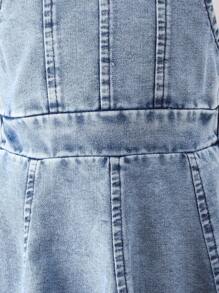 Robe en denim bleu délavé élégante et mode pour bébés/tout-petits, style de rue, sans manches, avec bretelles, décoration de nœud, design dos ajouré, pour l'été