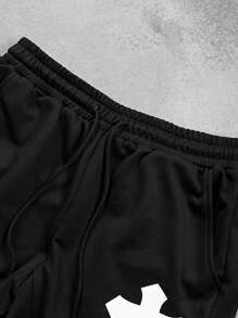 Manfinity EMRG 男士休闲十字字母印花抽绳连帽衫和运动裤套装