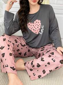 Conjunto de pijama de manga larga y pantalón largo con estampado de corazón y "Amor" de leopardo para el Día de San Valentín en talla grande
