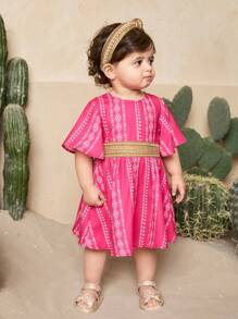 SHEIN Babygirl 可爱几何图案短袖夏日度假连衣裙 - 粉色 - 查看 4