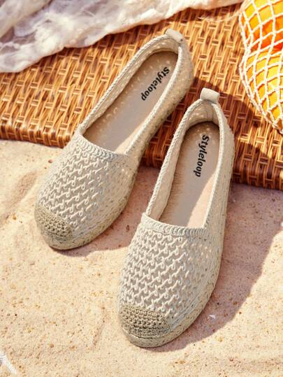 Styleloop Women's Flat Slip-On Shoes, Boho Style, Retro American, Bohemian, Western, Music Festival, Party Outfit