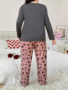 Conjunto de pijama de manga larga y pantalón largo con estampado de corazón y "Amor" de leopardo para el Día de San Valentín en talla grande