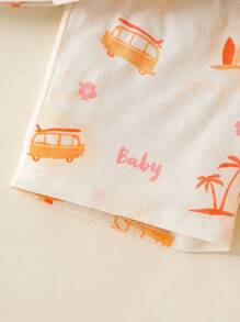 Set de 2 piezas de camisa de manga corta y pantalones cortos casuales para niños con impresión de árbol de coco y coche de dibujos animados, fresco, ligero y cómodo para uso diario y al aire libre en verano