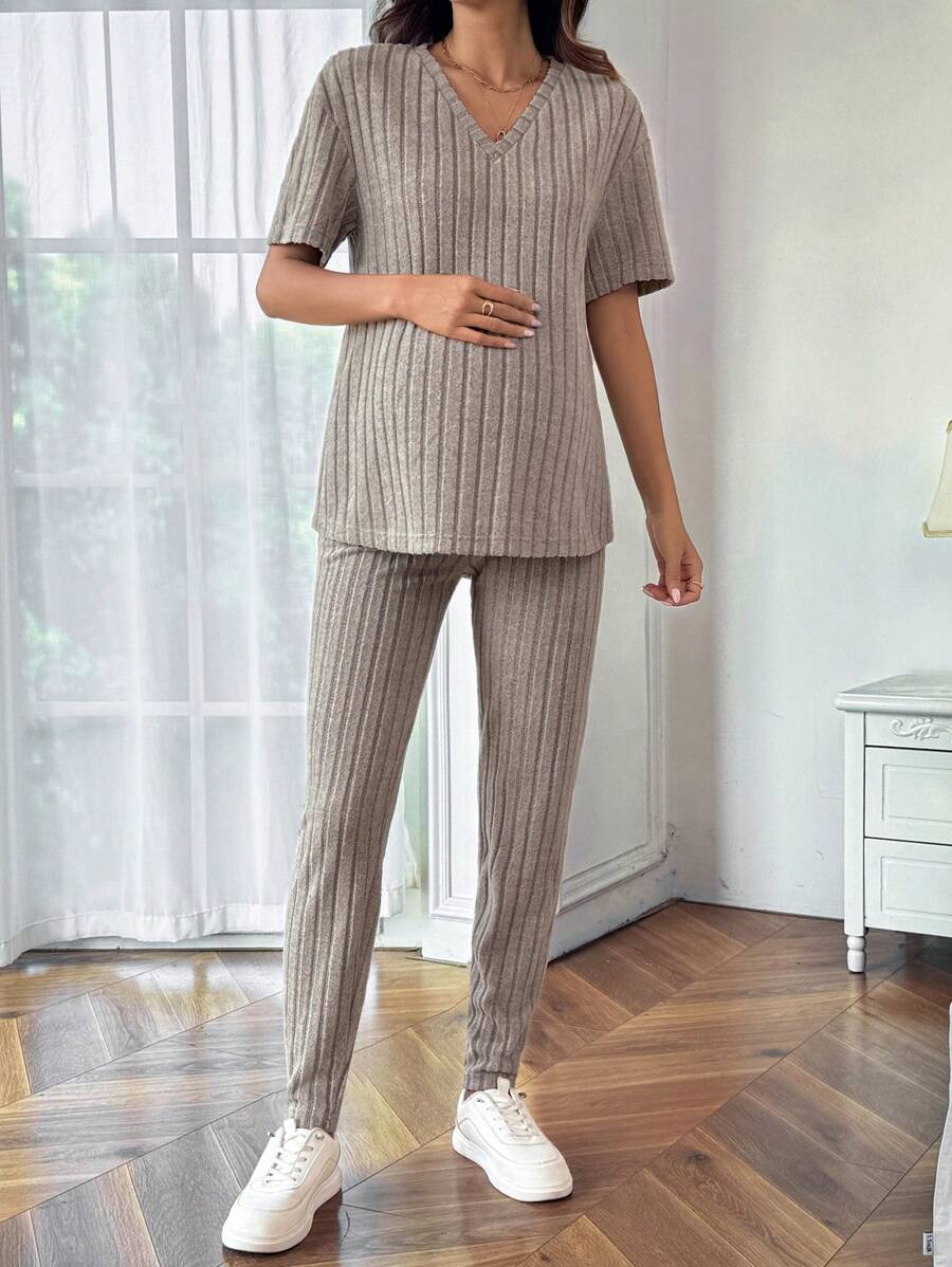 SHEIN 2pcs Maternity V-Neck Solid Color Short Sleeve Ribbed Top & Pants Set - Light Grey - View 1