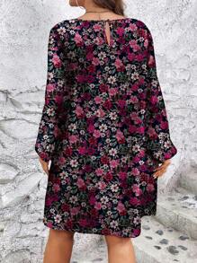 SHEIN LUNE Plus Size Women Floral Pattern Lantern Sleeve Mini Dress, Elegant Casual Suitable For Spring & Autumn,Beach Dress Sundress,Holiday Outfits Boho Chic Dress