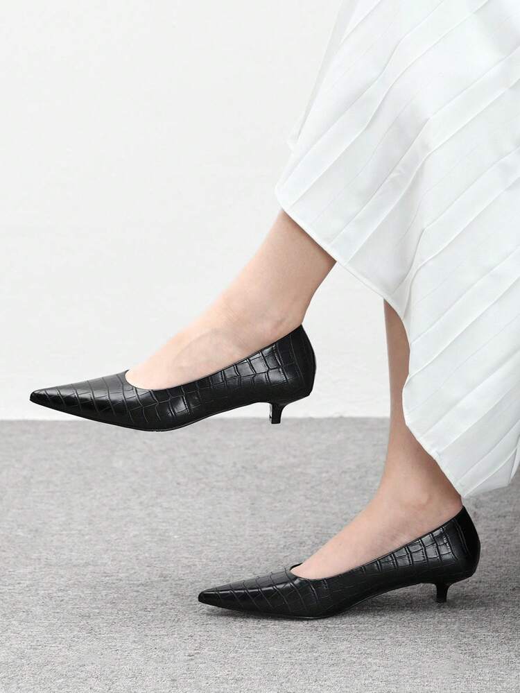 CUCCOO BIZCHIC Women's Pointed Toe Low Chunky Heel Alligator Embossed Black Pumps, Elegant Office Wear & Vintage Chic Outfit, Stylish Spring Shoes Spring Break Easter For Christmas Spring Shoes