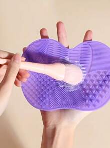1 Pack Silicone Apple Scrub Pad With Suction Cup Silicone Scrub Pad Beauty Tool Scrub Pad Makeup Brush Cleaning Pad Daily Cleaning Beauty Brush Makeup Brush Scrub Pad Portable Case Storage Cosmetics Storage Makeup