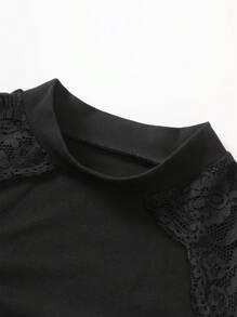 Women's Solid Color Patchwork Floral Lace Hollow Long Sleeve T-Shirt