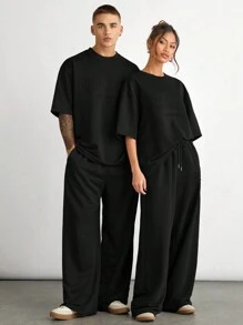 Manfinity BRENVOR 2 件套男士宽松落肩圆领短袖 T 恤和抽绳腰直筒裤套装夏季服装