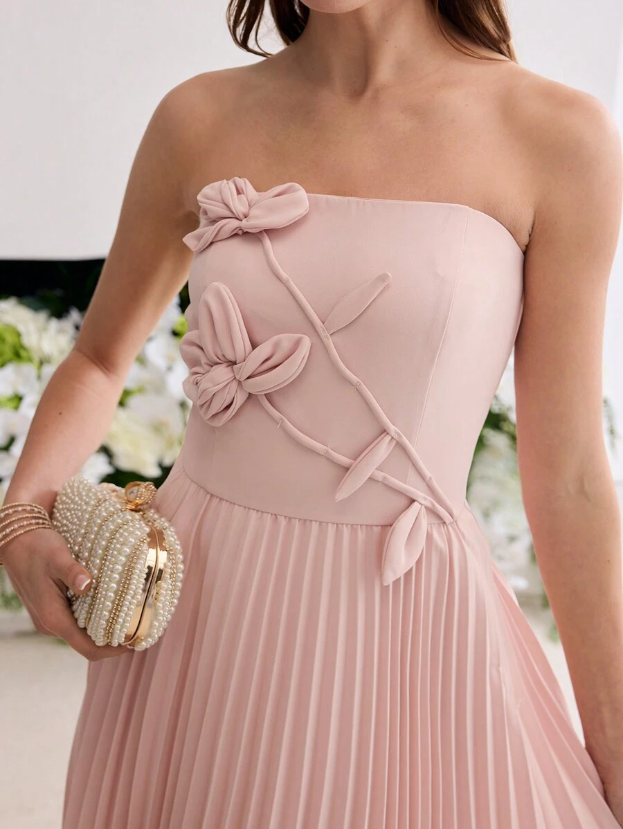 MOTF Soiréza FLORAL PATCHED PLEATED TUBE COCKTAIL DRESS