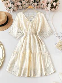 DreamSkyne 大码女式波西米亚风孔眼刺绣收腰 V 领短袖度假连衣裙，适合夏季 - 杏色 - 查看 2