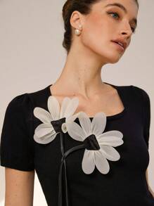 Aveloria Rosie Fashionable Versatile 3D Floral Decor Square Neck Fitted Cropped Knit Sweater Top For Women   For Summer