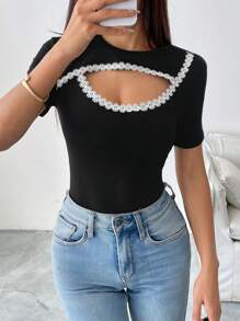 Chiquease Camiseta de moda de mujer con escote redondo, manga corta, con aplicación decorativa y diseño calado